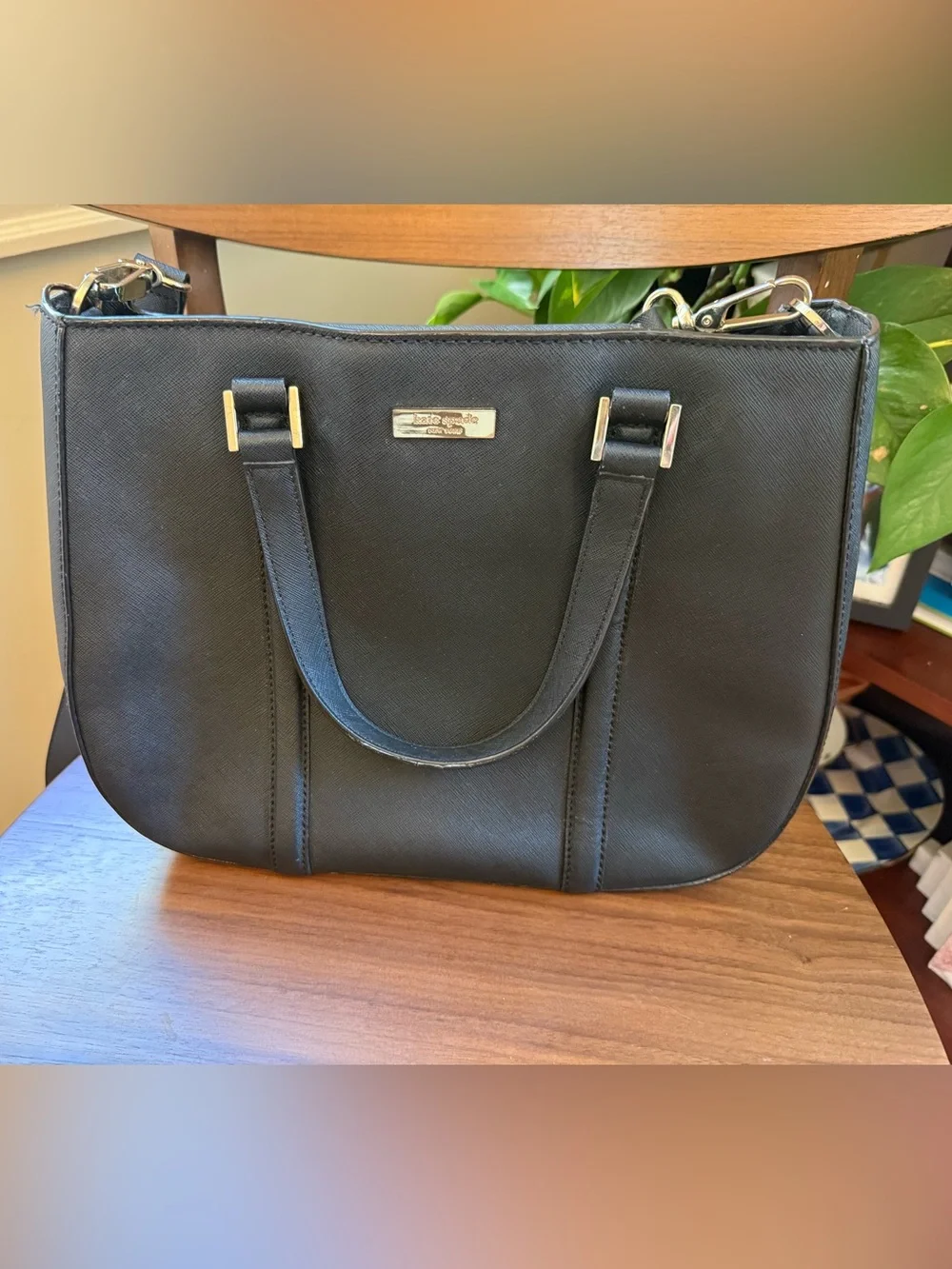 kate spade Newberry Black Saffiano Leather Shoulder Bag with Crossbody Strap - Picture 2 of 11